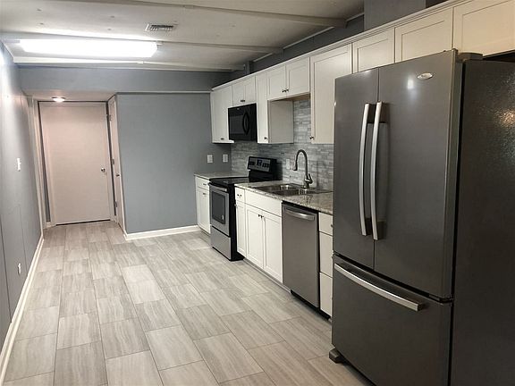 3rd image of 108 Ledet Dr