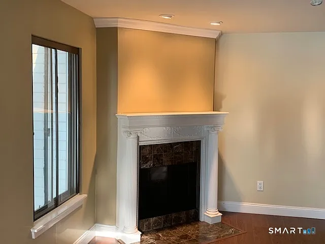 16 Greenbriar Dr #E — Photo 12