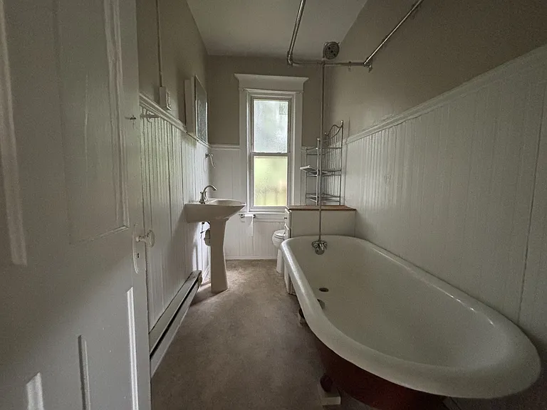 200 Gordon St — Photo 7