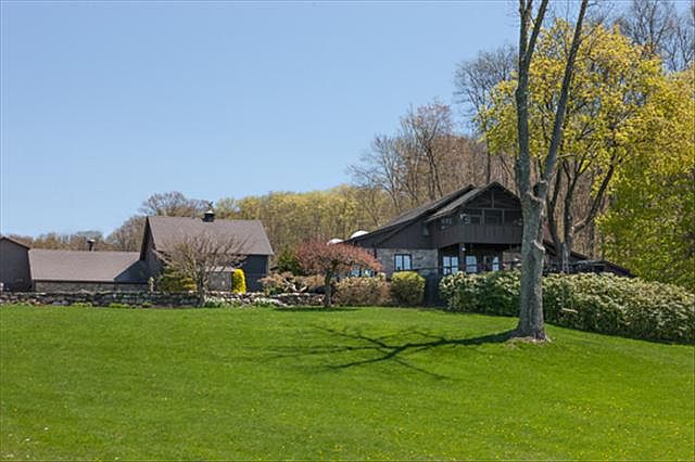 1st image of 14-24 Goose Hollow Ln