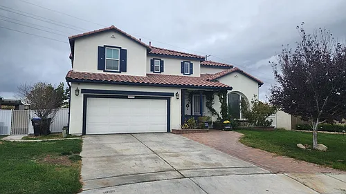 4009 Stable Dr Photo 1