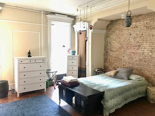 Rented by American Way Real Estate Inc | media 13