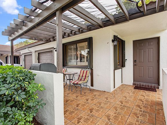 4th image of 7157 Wisteria Way #7157
