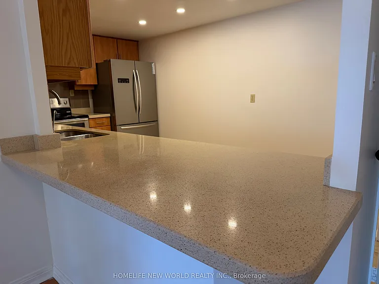 5444 Yonge St #206A — Photo 10