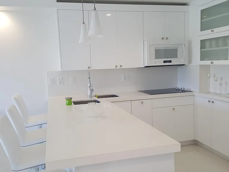 50 SW 3rd Ave #5080 — Photo 13
