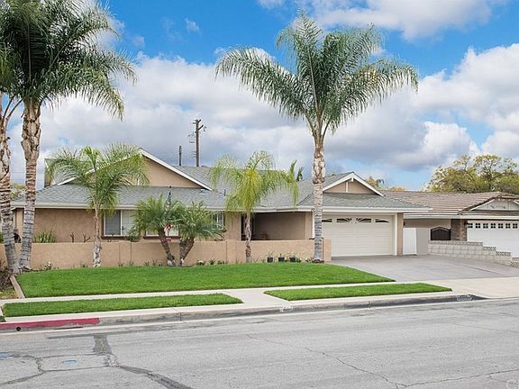 4th image of 2710 E Puritan Pl