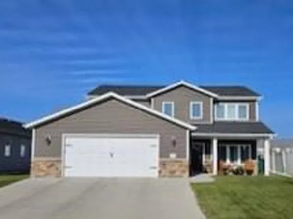 295 Redwood Dr, Mapleton, ND 58059