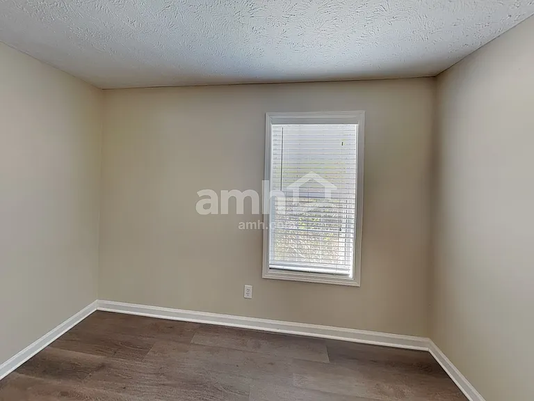1222 Cabots Ln — Photo 13