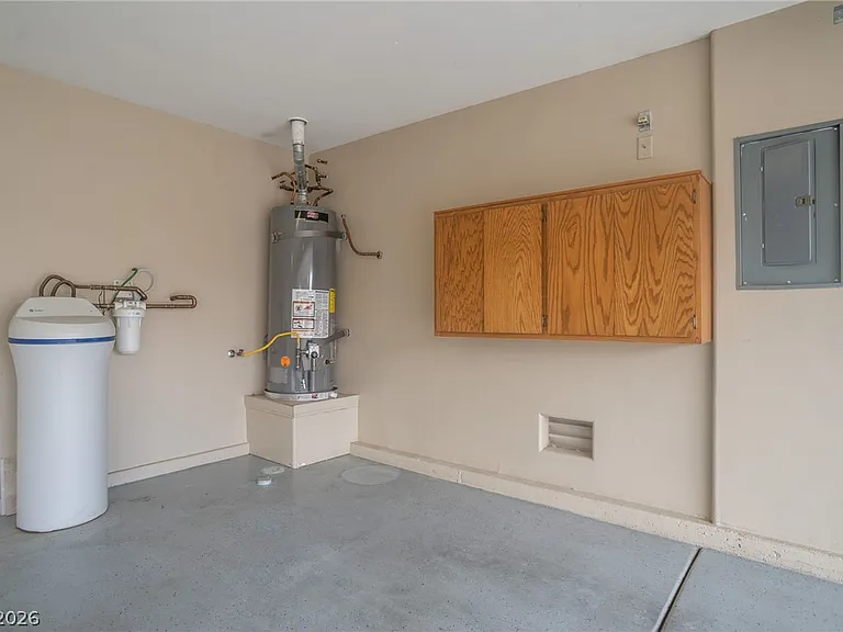 7861 Darby Ave — Photo 71