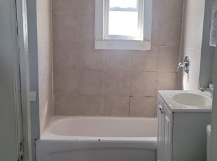 25 Genesee St, Springfield, MA 01104