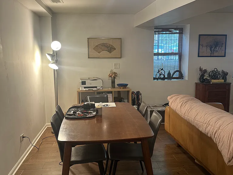 1527 W 18th Pl #B — Photo 4
