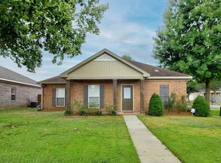 223 Maplecliff Dr, Dothan, AL 36303