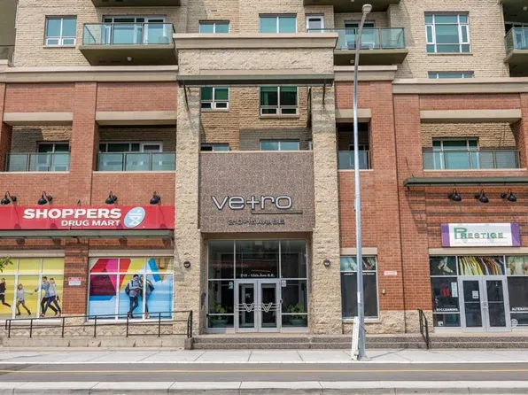 210 S 15th Ave SE #206, Calgary, AB T2G 0B5