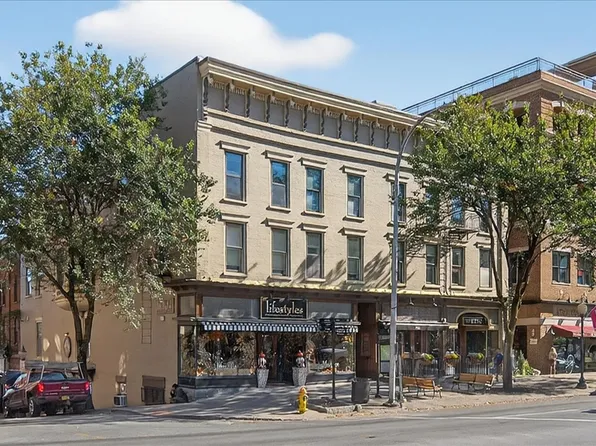 432 Broadway APT 26, Saratoga Springs, NY 12866
