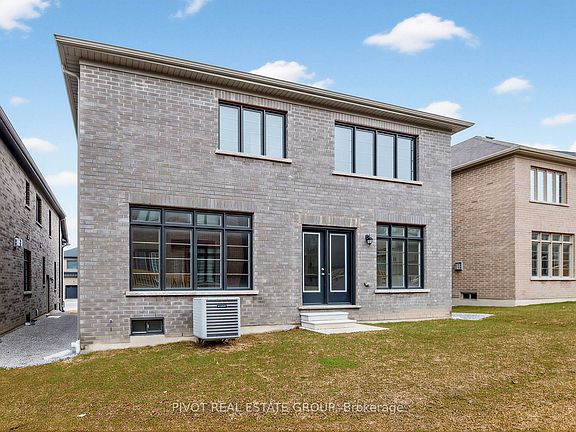3rd image of 5 Daffodil Rd