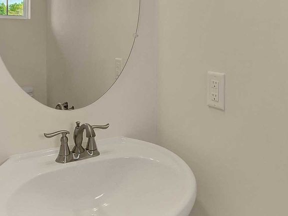4th image of 1756 Fairbanks Ln