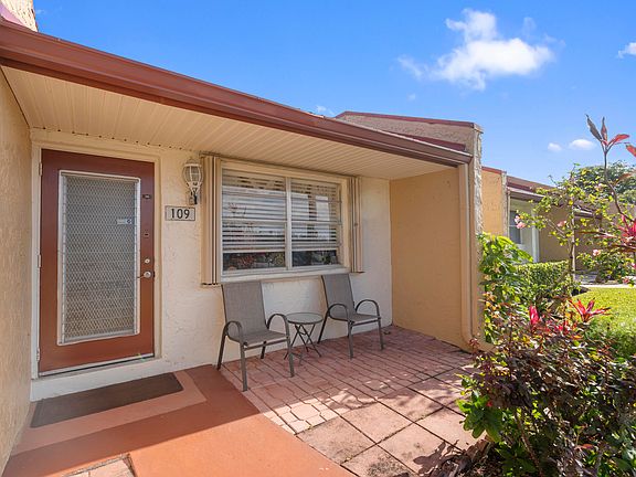 3rd image of 109 Golden River Drive #1090