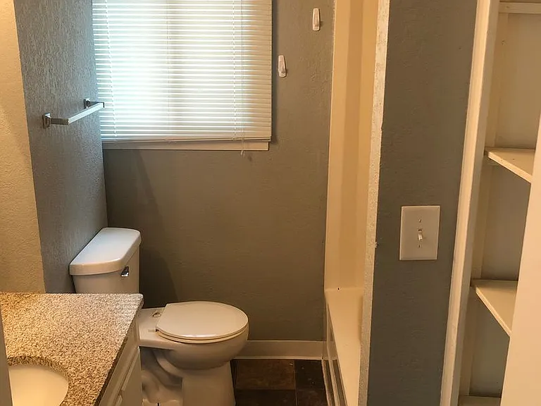 1 Oakland Ln NE — Photo 15
