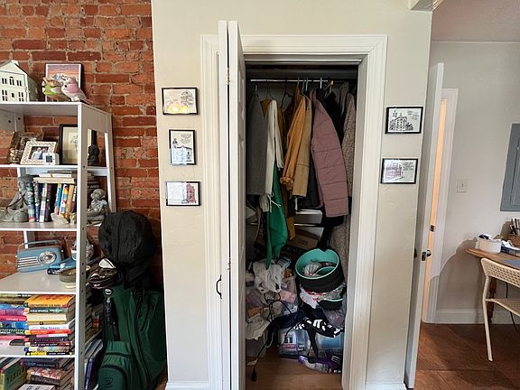 3rd image of 5203 Holmes St #2
