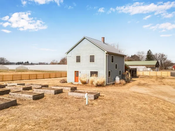 245 Meadow St, Amherst, MA 01002