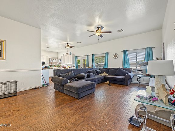 4th image of 21804 W LAURA Street