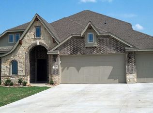 729 Stribling Dr, Burleson, TX 76028