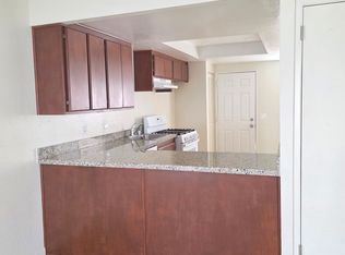 38117 10th St E APT 2, Palmdale, CA 93550