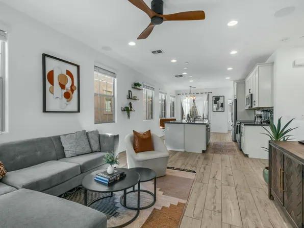 1714 E BRIDGEPORT Parkway, Gilbert, AZ 85295