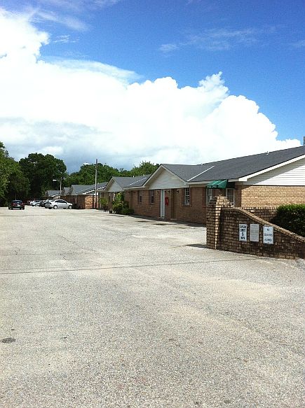 1st image of 804 Saraland Blvd S APT 4