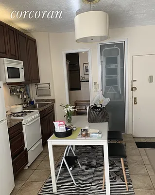 Rented by Corcoran | media 12