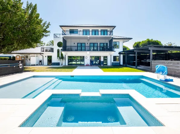 55 Ocean Front Dr, Key Largo, FL 33037