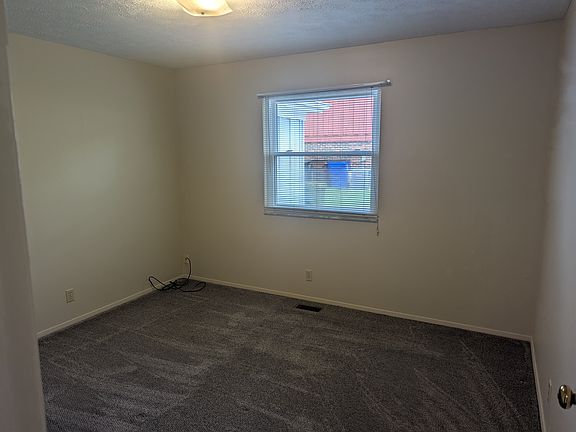 4th image of 1159 Dennis Ln APT 2