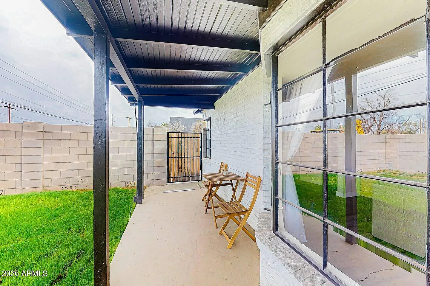 2 bed, 1.0 bath, 1058 sqft, $1,625 — Photo 2