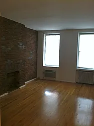 Rented by Acacia Realty