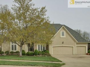 5416 NE Wedgewood Ln, Lees Summit, MO 64064