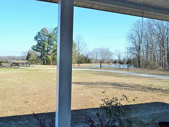 4th image of 1870 Railroad Dr