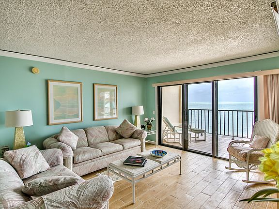 4th image of 1001 W Ocean Dr #1-205