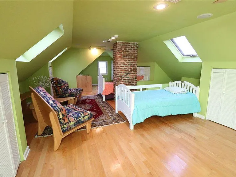 11 N Lancaster Ave — Photo 12