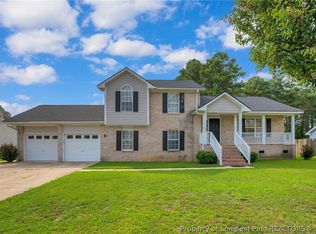 103 Hollow Ln, Raeford, NC 28376