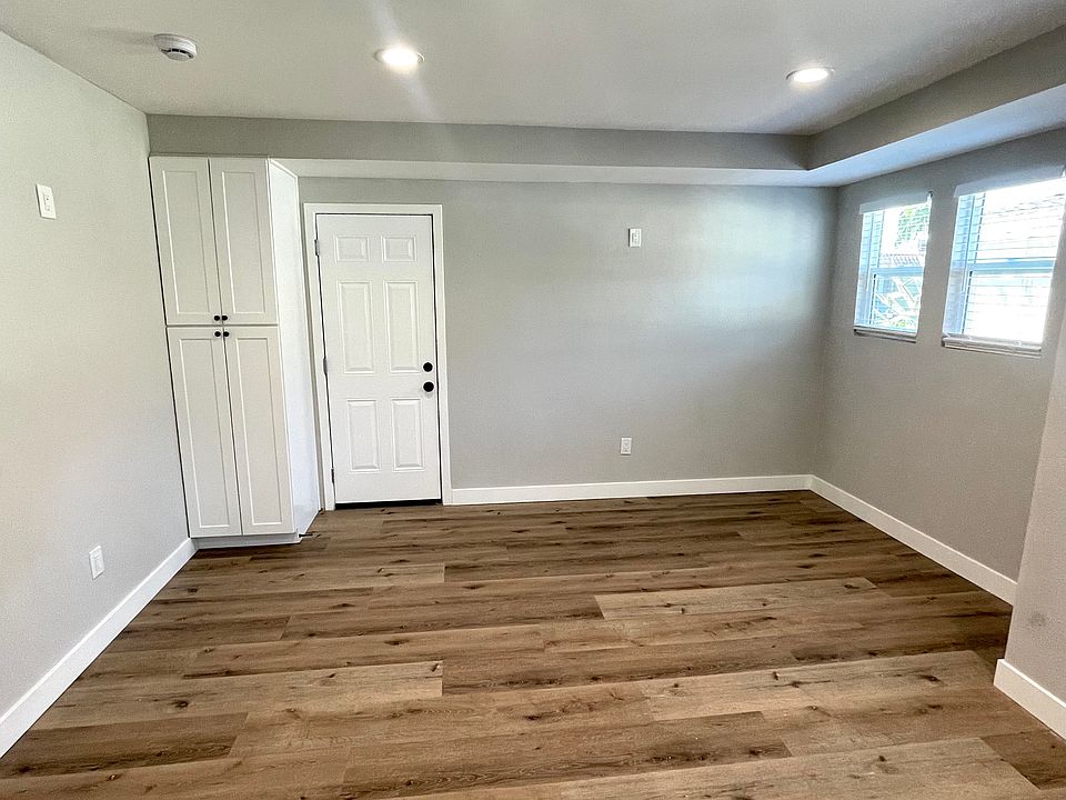 2507 N Maine Ave Long Beach CA Zillow