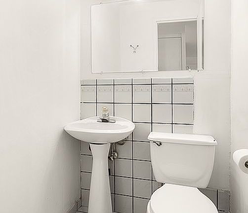 4th image of 609 Columbus Ave APT 14N
