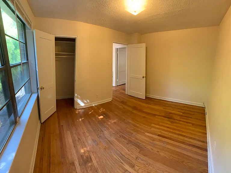 1661 Valley Ave — Photo 22