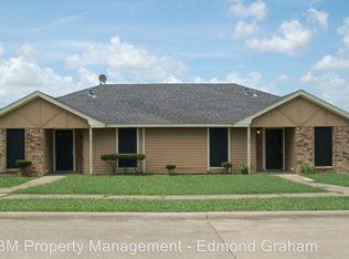 1121 Valley View Dr, Glenn Heights, TX 75154