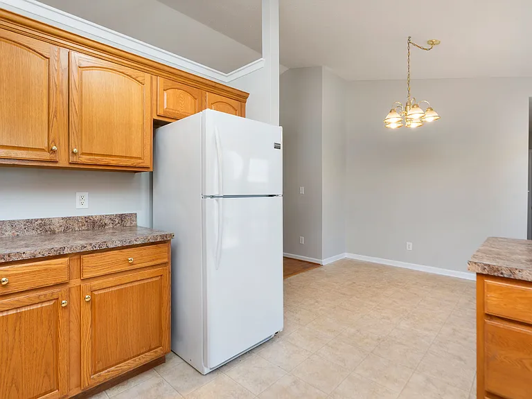 88 Cedarcrest Dr — Photo 5
