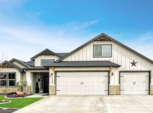 11645 W Soaring Hawk Ct, Star, ID 83669