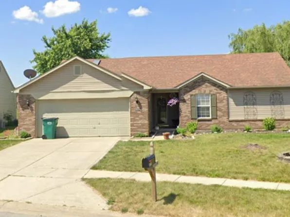 2422 Shorewood Dr, Lebanon, IN 46052