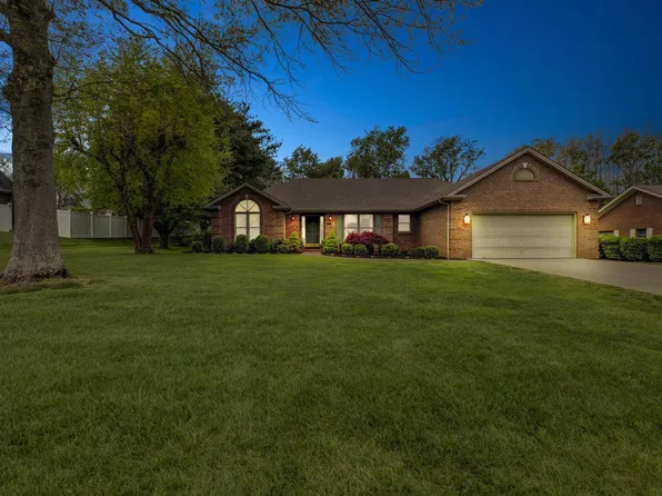 114 Holly Hills Dr, Mount Sterling, KY 40353