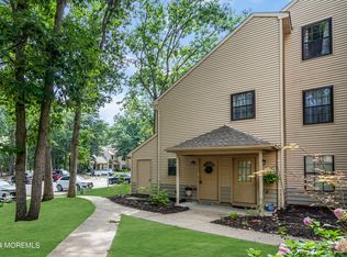 22 Bayberry Ct, Jackson, NJ 08527