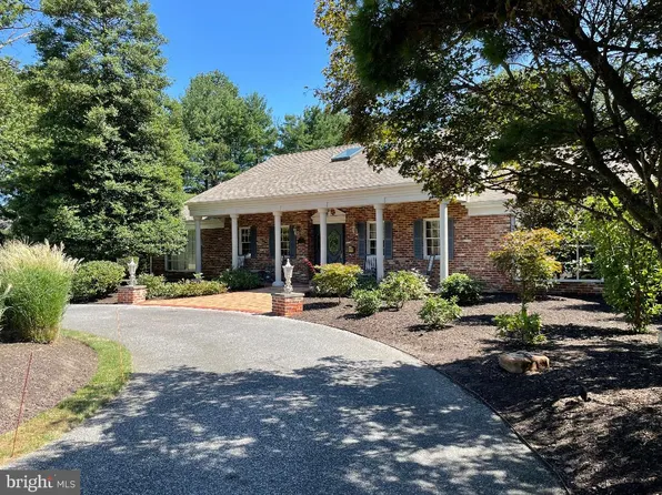 710 Pomona Rd, Cinnaminson, NJ 08077