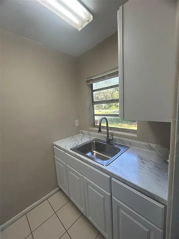 1 bed, 1.0 bath, 492 sqft, $1,200 — Photo 3